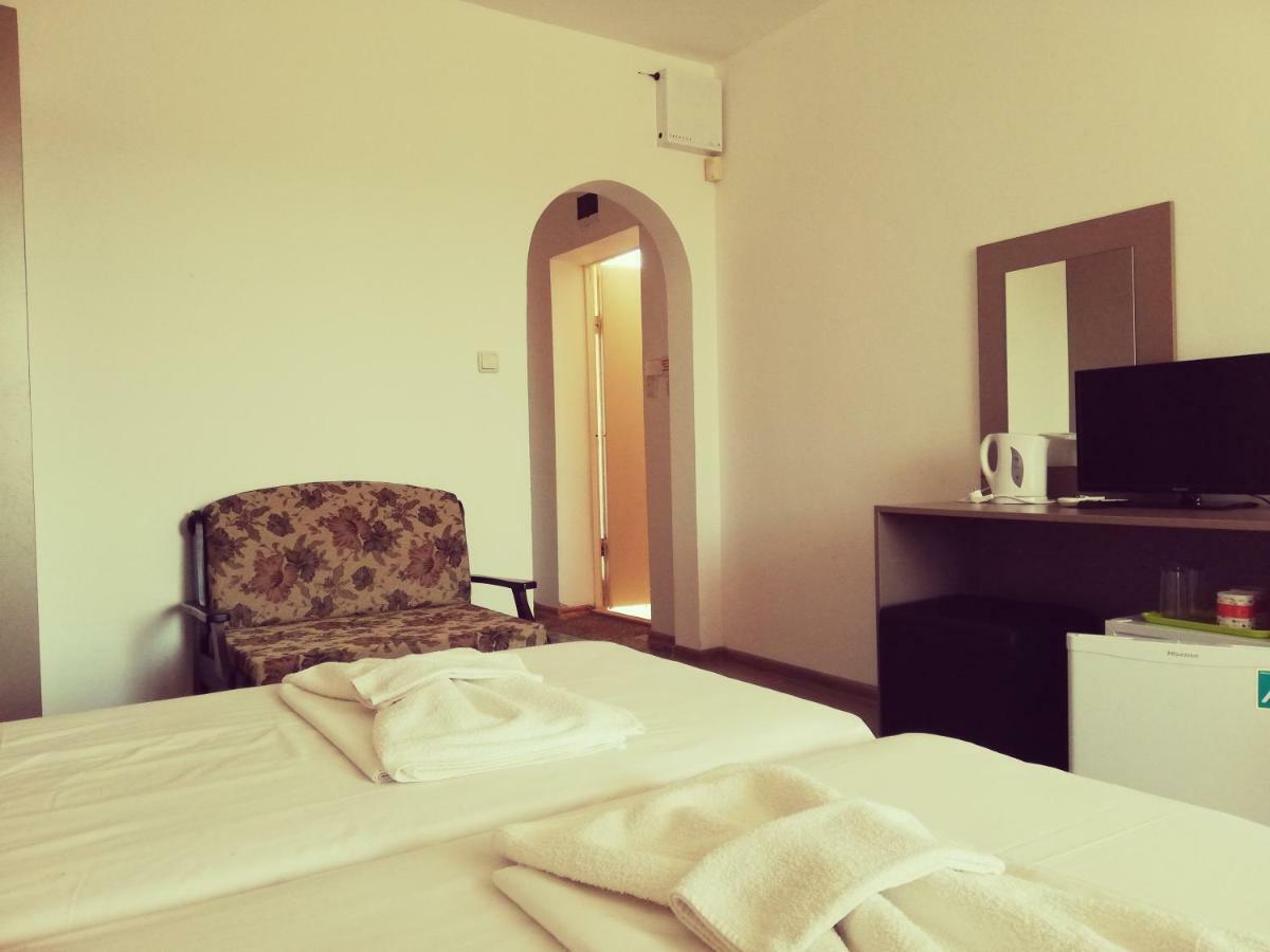 Siana House Hotell Ravda Exteriör bild